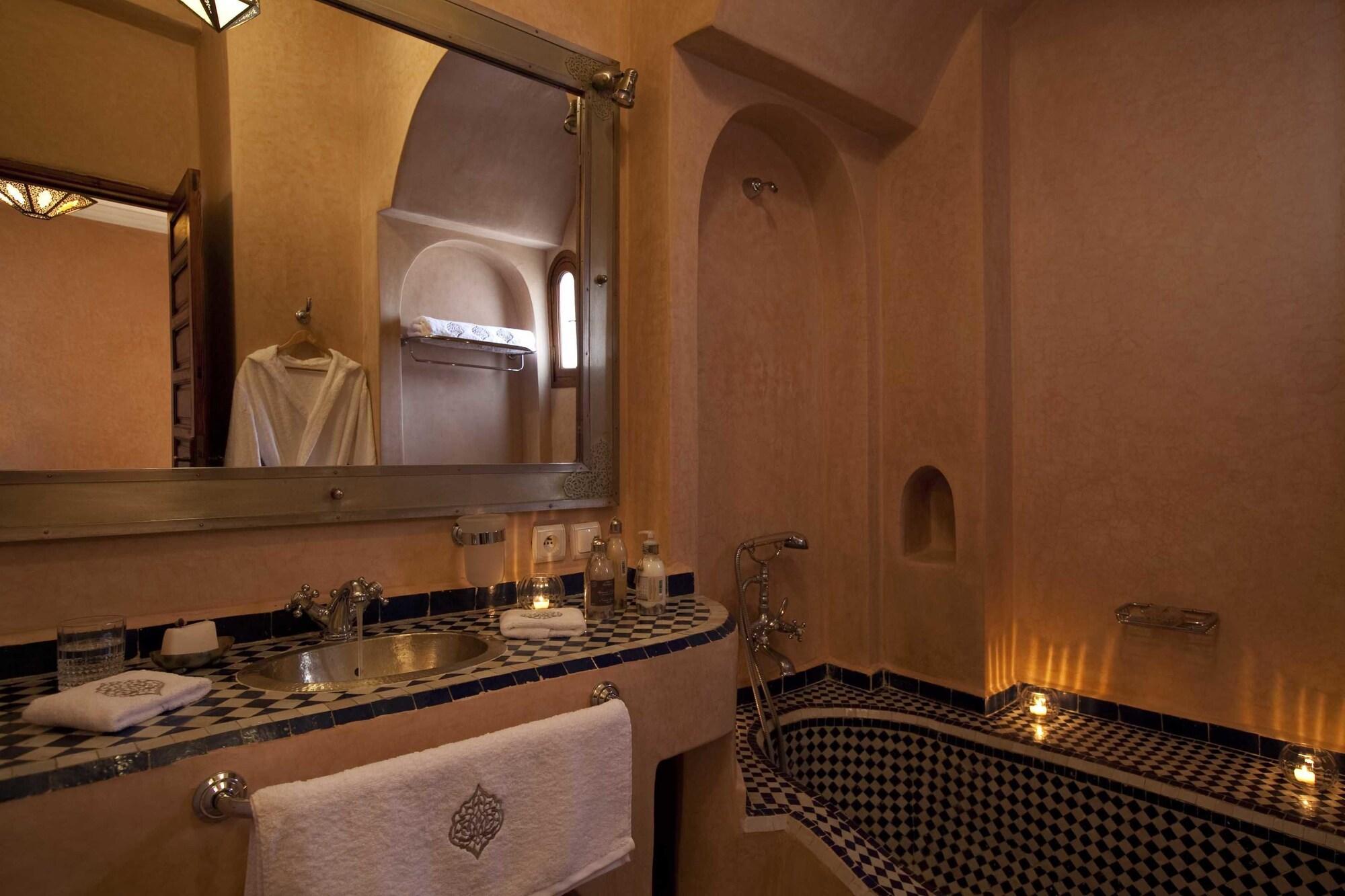 Riad Les Bougainvilliers Marrakesh Esterno foto