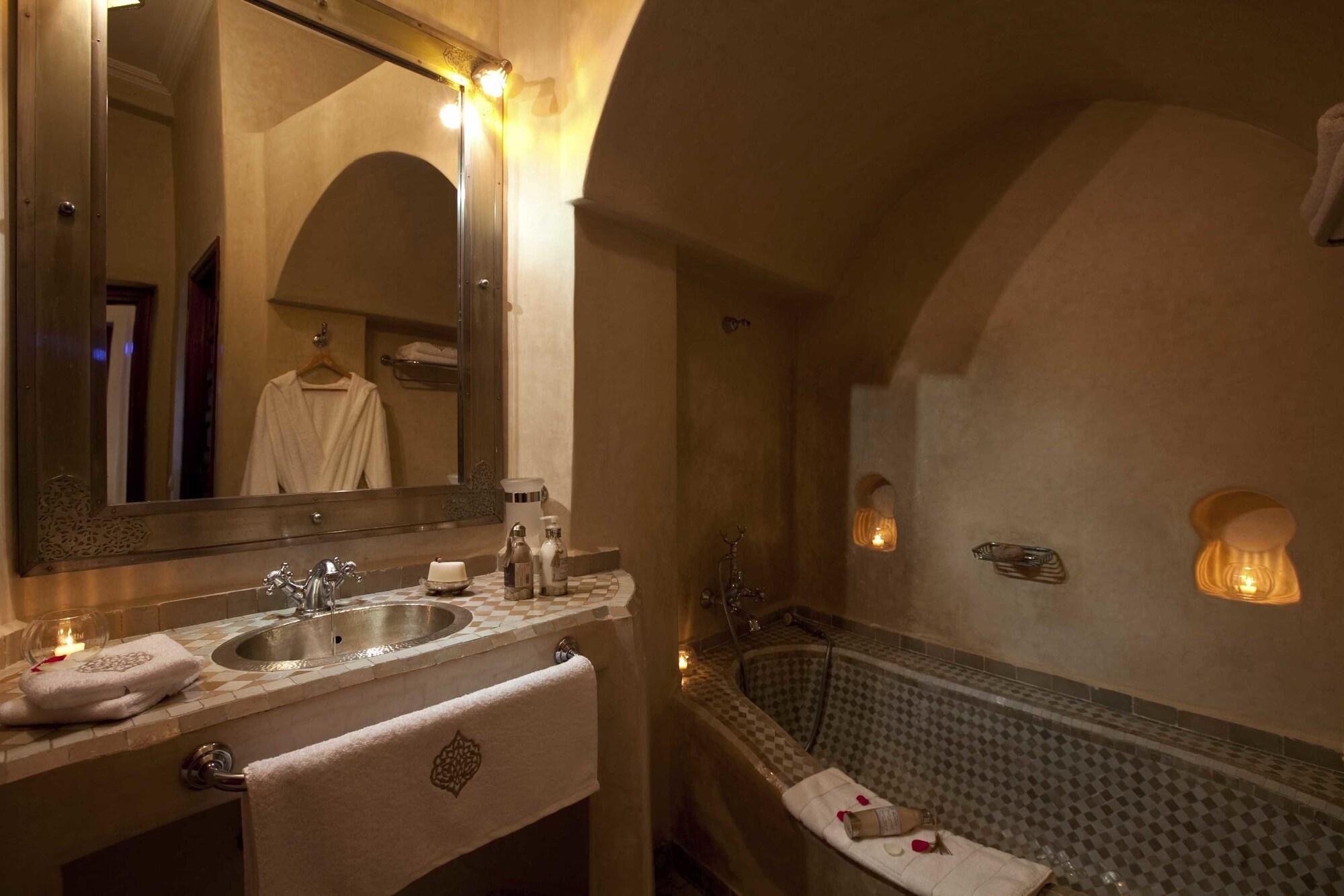 Riad Les Bougainvilliers Marrakesh Esterno foto
